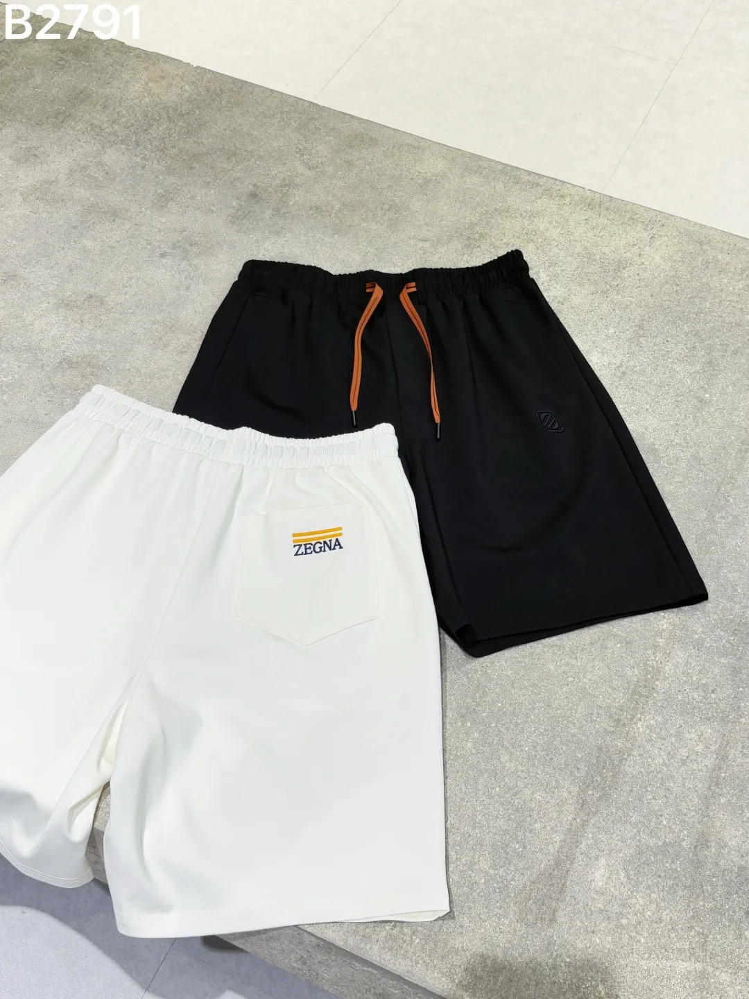 New Arrival ， ， logo。 ， ， ， ， Breathable， ， ：White Black Sizes：M-4XL
